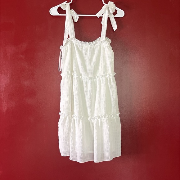 SHEIN White Ruffled Dress - Picture 2 of 4